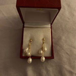 14 karat gold pearl drop earrings